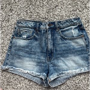 Buckle Black Jean shorts